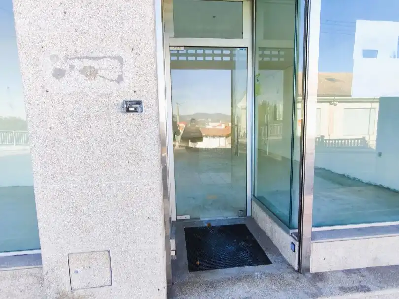 Local en venta en Estrada do Vao, 5, Coruxo - Oia - Saiáns