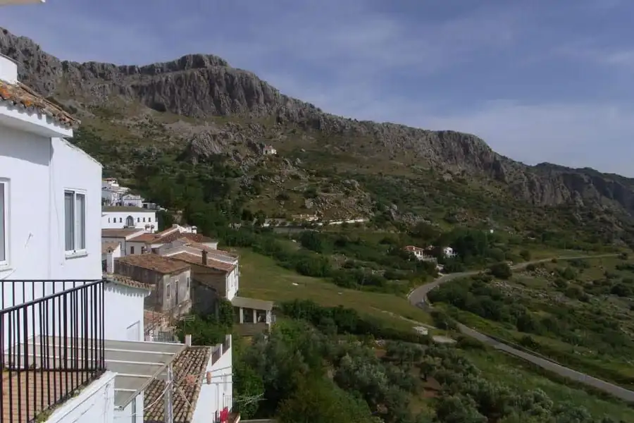 Vista exterior de Ático en venta en Benaocaz con Terraza, Amueblado y Balcón
