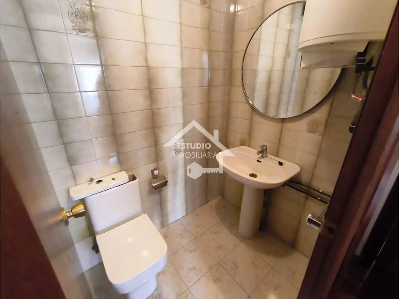 Baño de Piso en venta en Mendavia con Calefacción, Parquet y Trastero