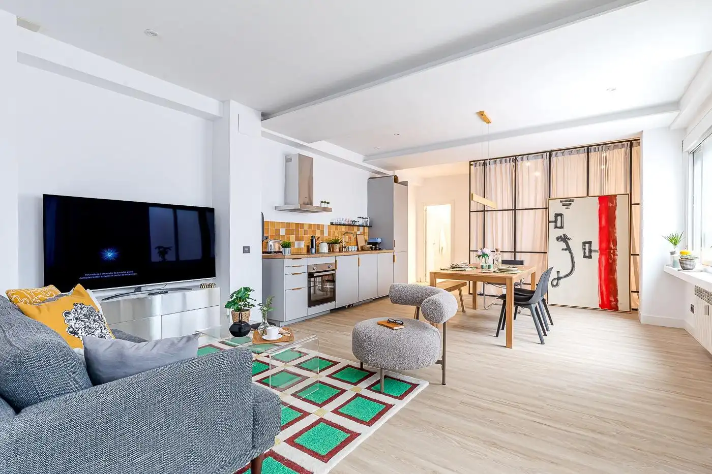 Sala d'estar de Apartament en venda en Madrid amb Aire condicionat, Calefacció i Moblat