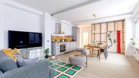 Sala d'estar de Apartament en venda en  Madrid Capital amb Aire condicionat i Calefacció