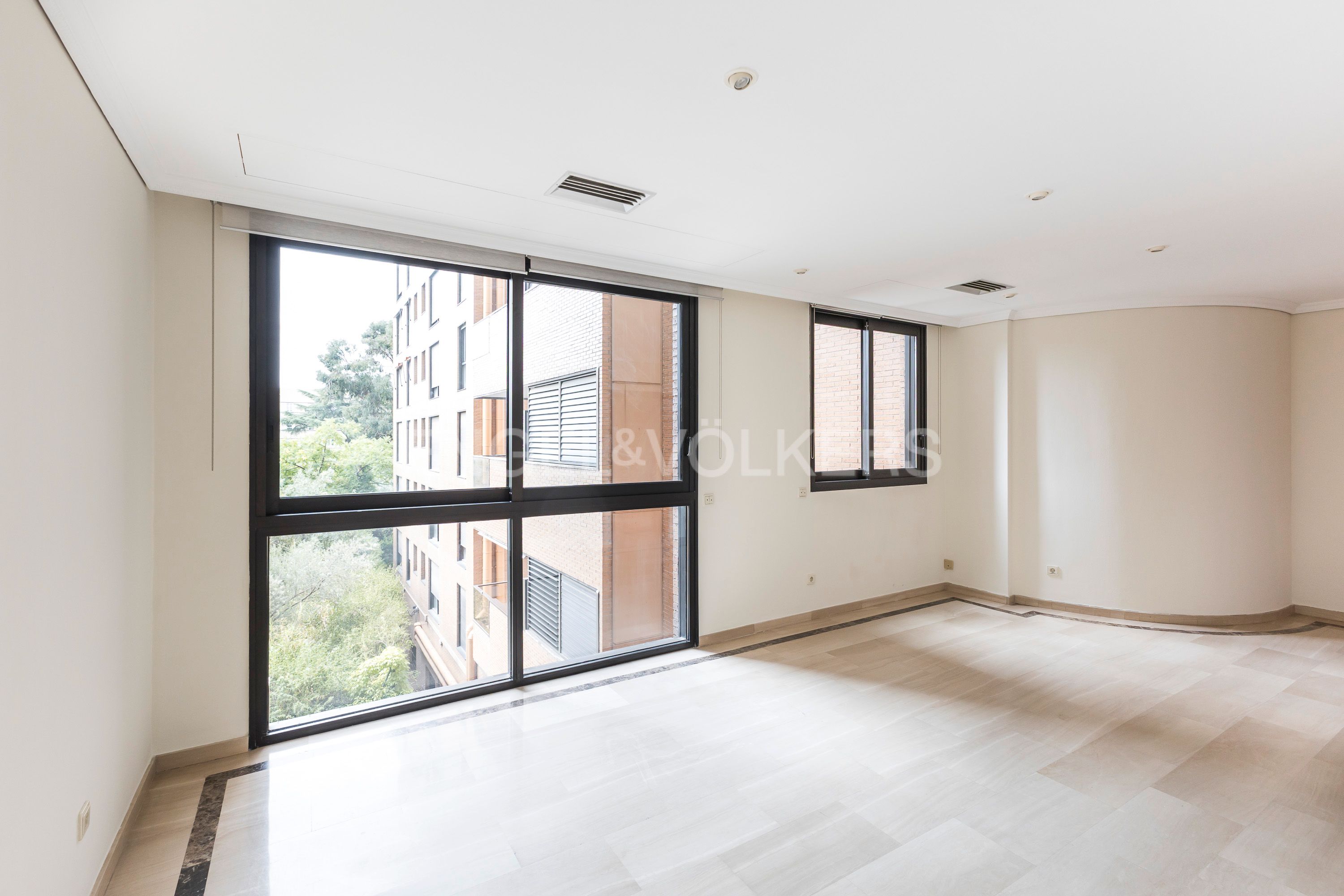 Vista exterior de Apartamento de alquiler en  Madrid Capital con Aire acondicionado, Calefacción y Amueblado