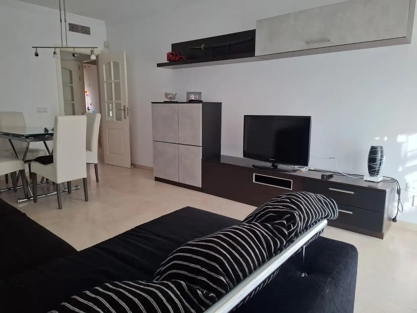 Living room of Apartments for rent in Estepona  with Air Conditioner and Terrace