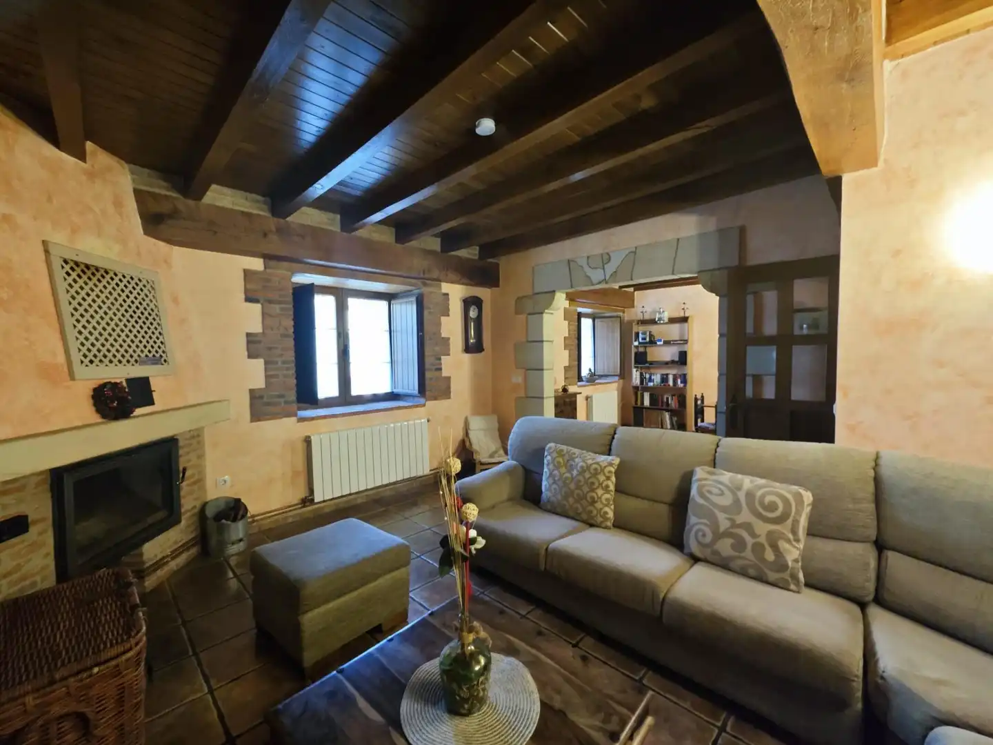 Sala d'estar de Casa o xalet en venda en Cieza (Cantabria) amb Calefacció
