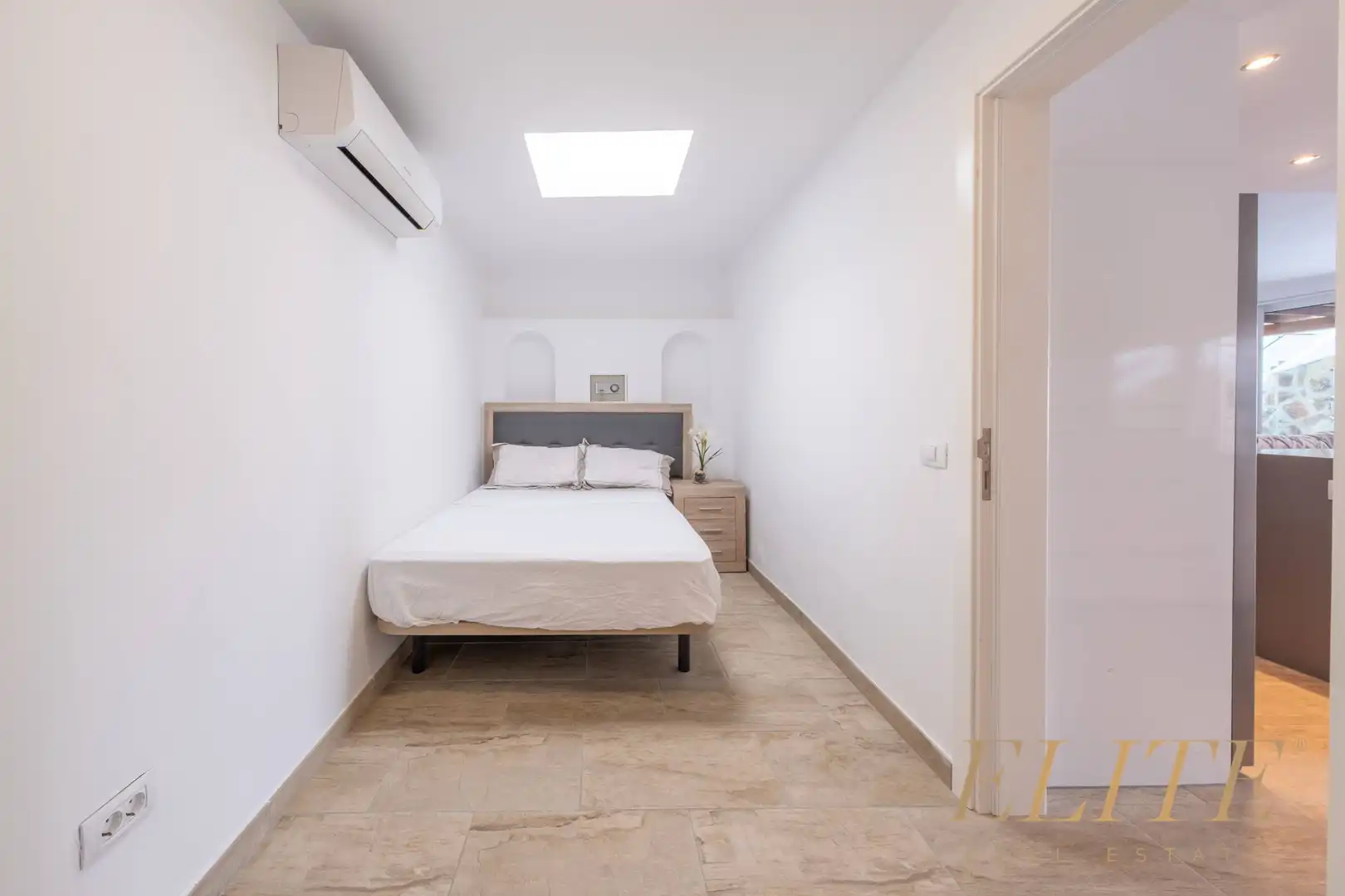 Dormitori de Casa adosada en venda en Mogán amb Aire condicionat, Terrassa i Traster