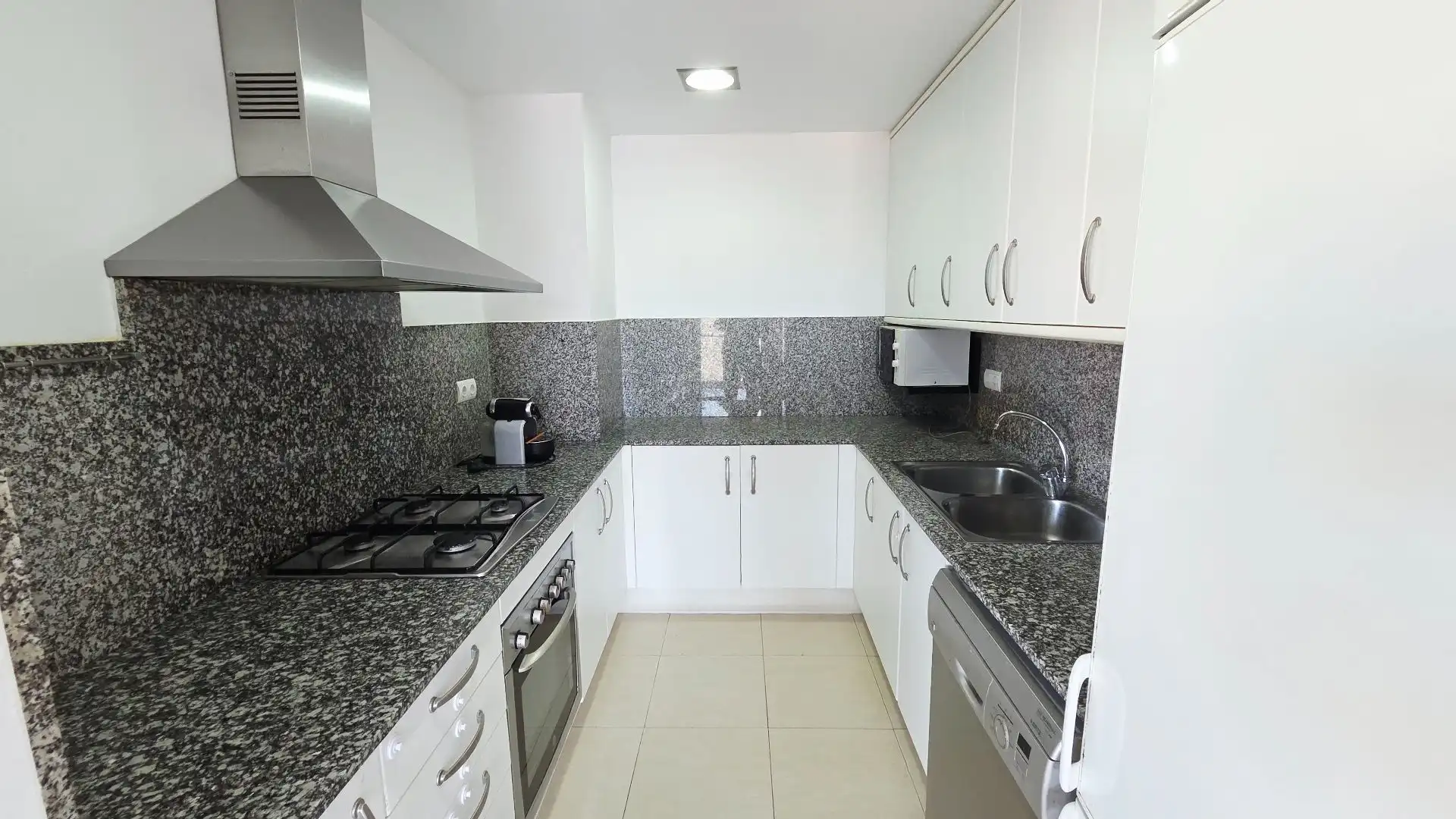 Piso con piscina en venta en Les Salines - Pla de Sant Pere, imagen 9