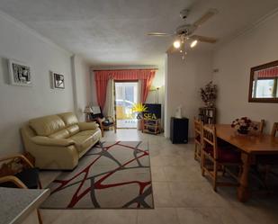 Sala d'estar de Casa o xalet de lloguer en Torrevieja amb Aire condicionat i Piscina