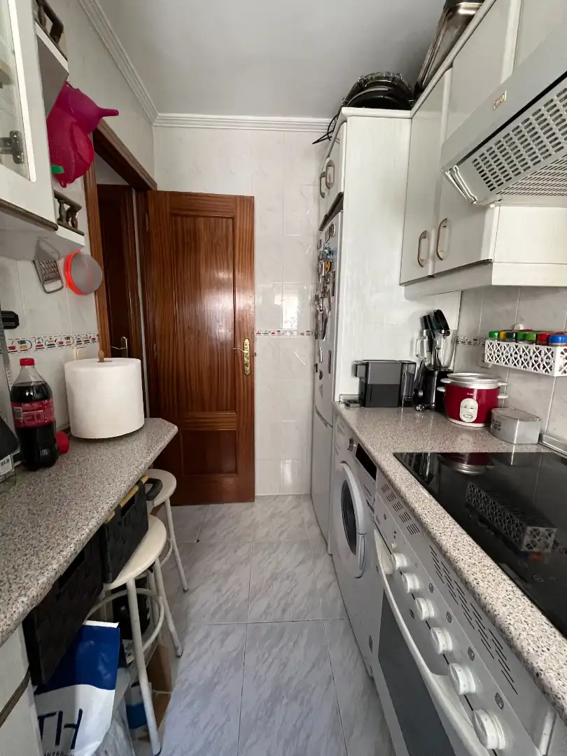 Cuina de Pis en venda en Alcalá de Henares amb Aire condicionat, Terrassa i Moblat