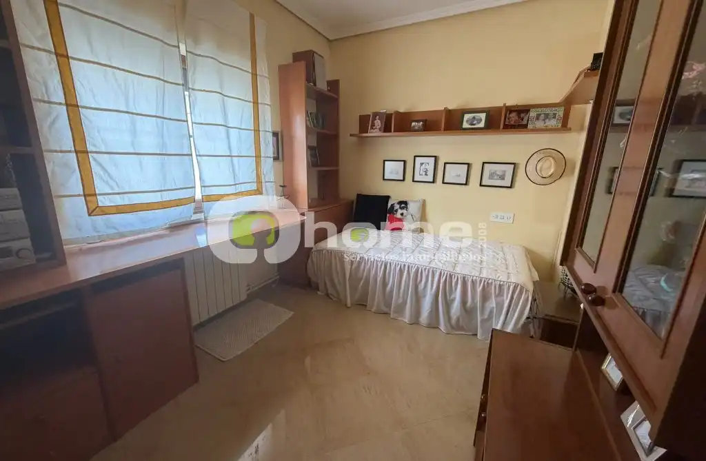Dormitori de Casa o xalet en venda en Moraleja del Vino amb Calefacció