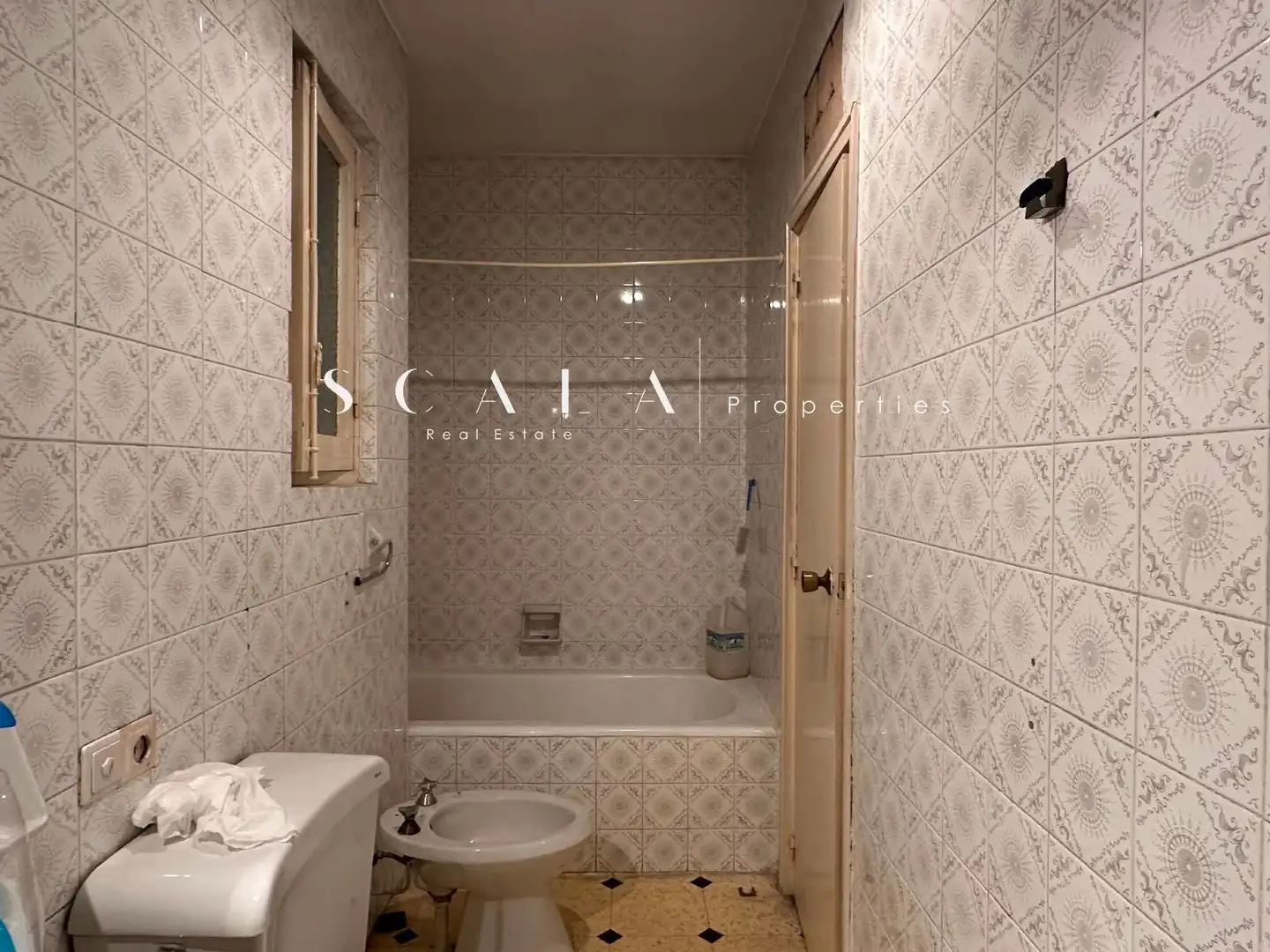 Baño de Piso en venta en Toledo con Aire acondicionado, Calefacción y Terraza