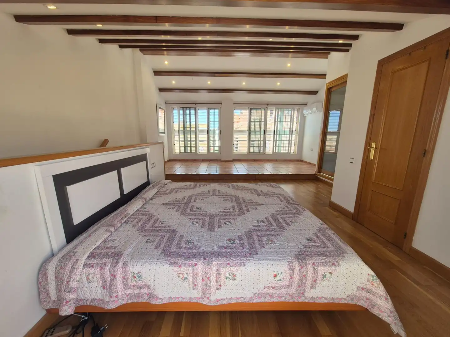 Habitación de Casa adosada de alquiler en Manises con Aire acondicionado, Terraza y Amueblado