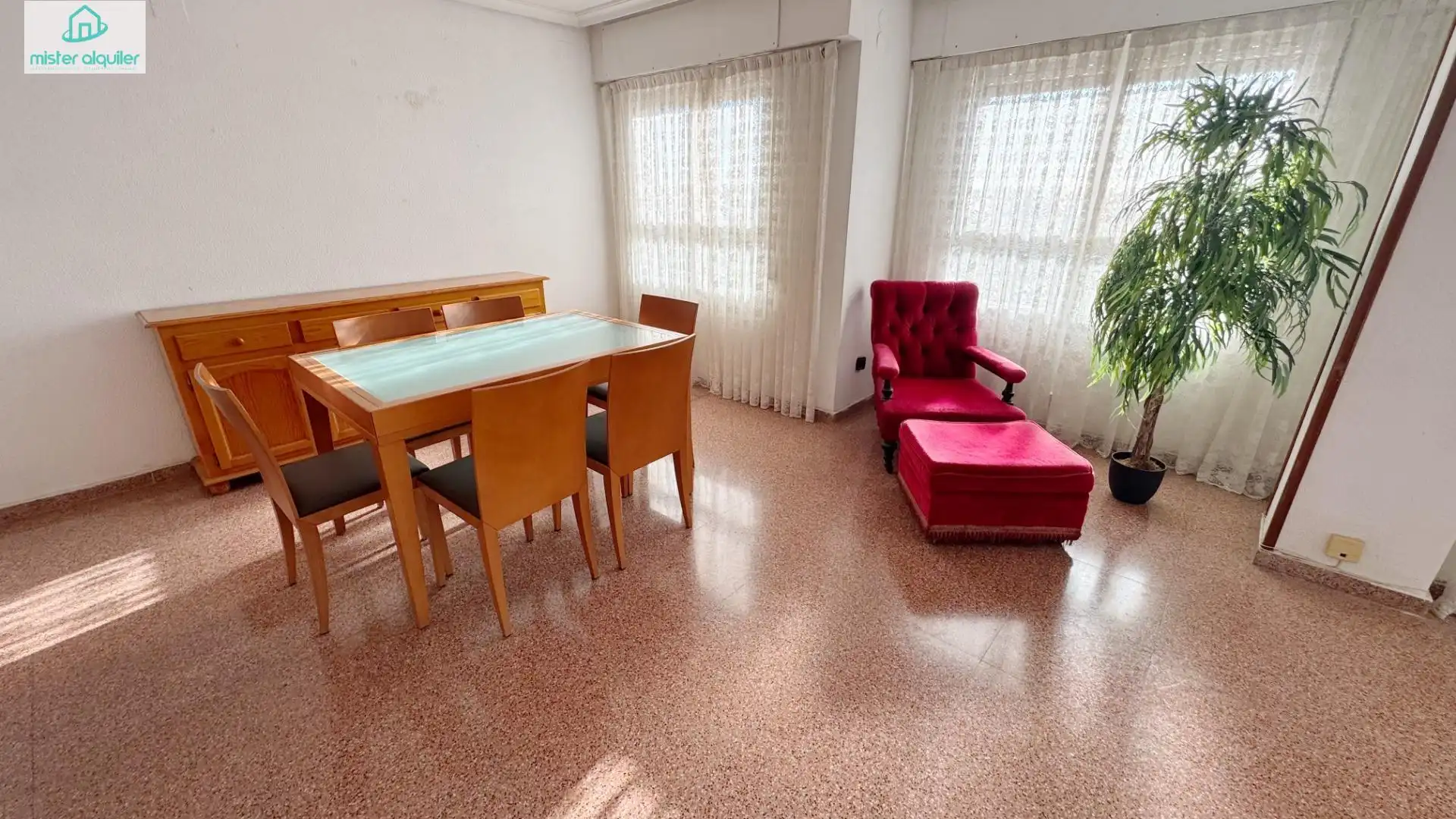 Menjador de Apartament en venda en San Vicente del Raspeig / Sant Vicent del Raspeig amb Aire condicionat, Calefacció i Terrassa