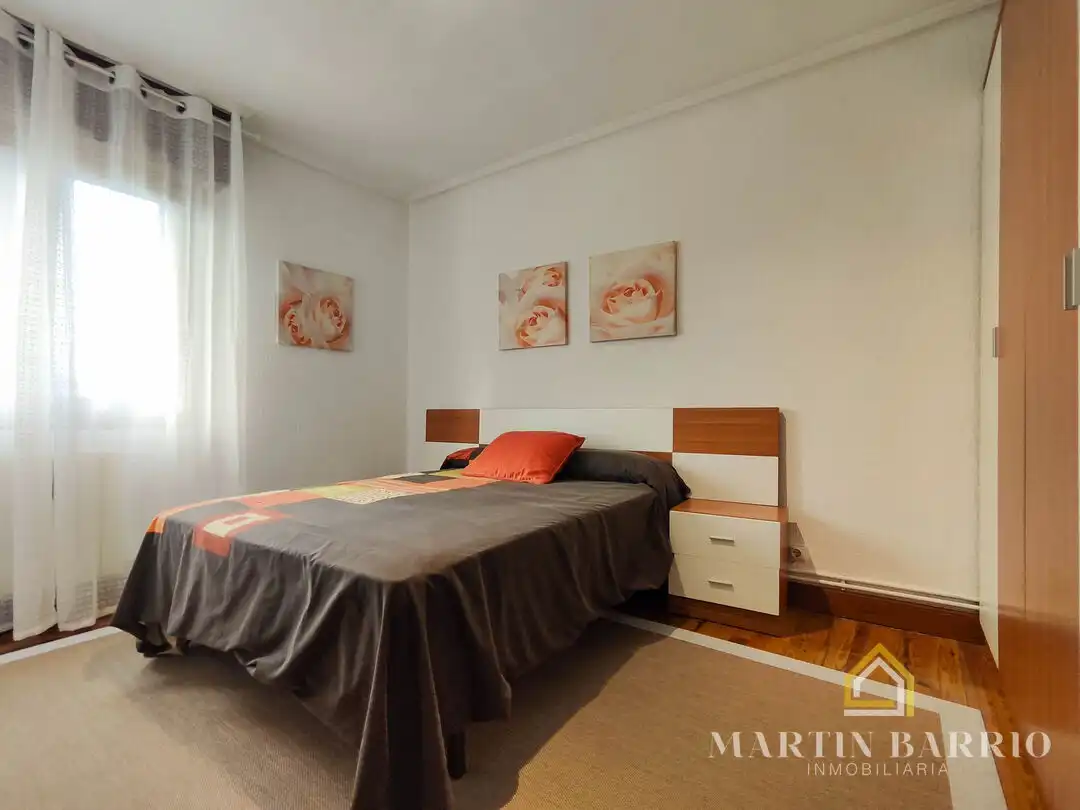 Schlafzimmer von Wohnung zum Verkauf in Muskiz mit Heizung, Terrasse und Möbliert