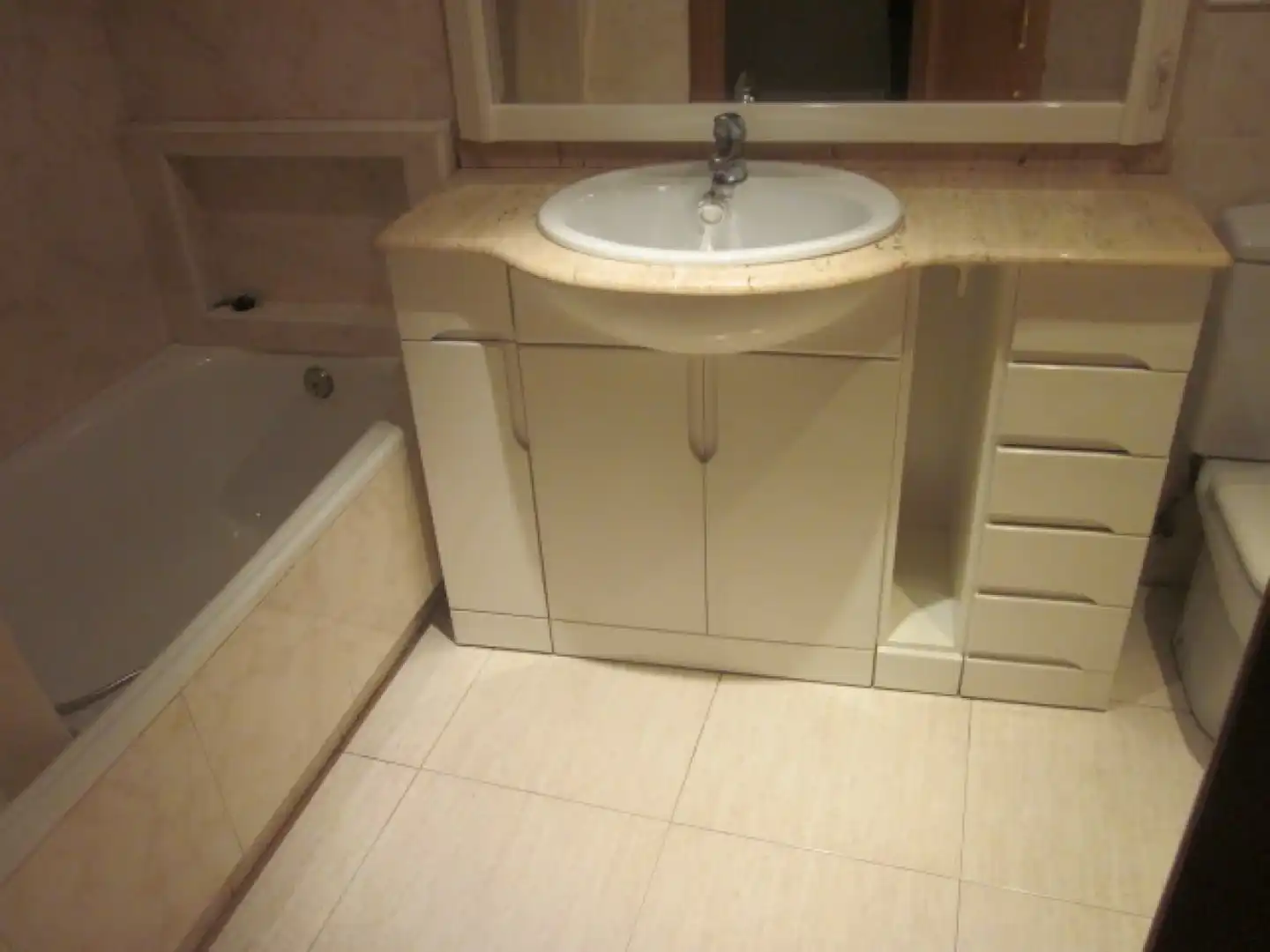 Bathroom of Flat for sale in Murcia  with Air Conditioner, Heating and Storage room