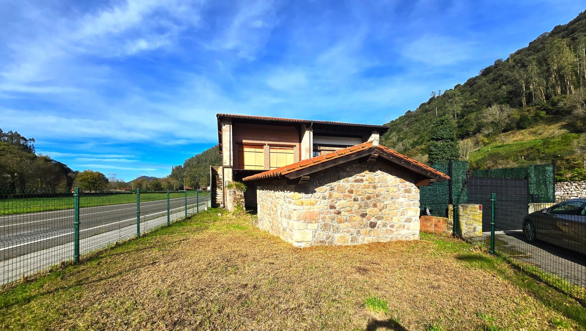 Haus oder Chalet zum verkauf in Barrio TRECEÑO-PLAZA