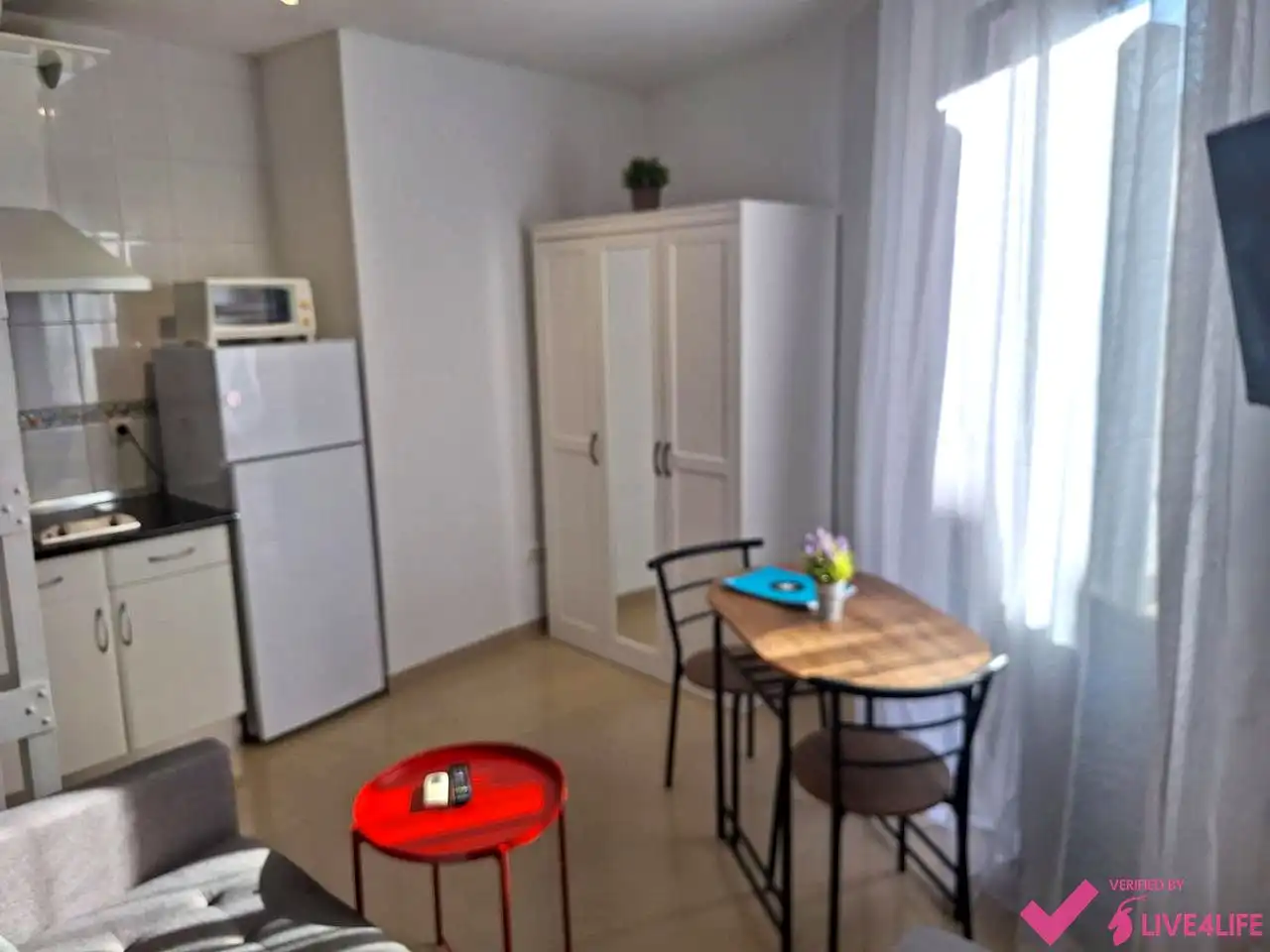 Dormitori de Estudi de lloguer en Sevilla amb Aire condicionat i Moblat