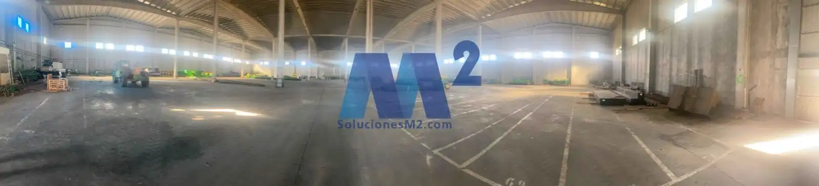 Parkplatz von Fabrikhallen zum Verkauf in Torrejón del Rey