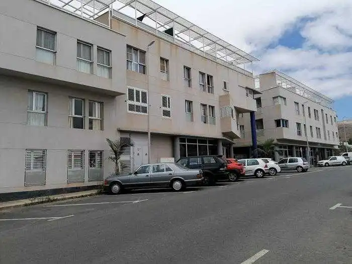 Vista exterior de Piso en venta en Gáldar