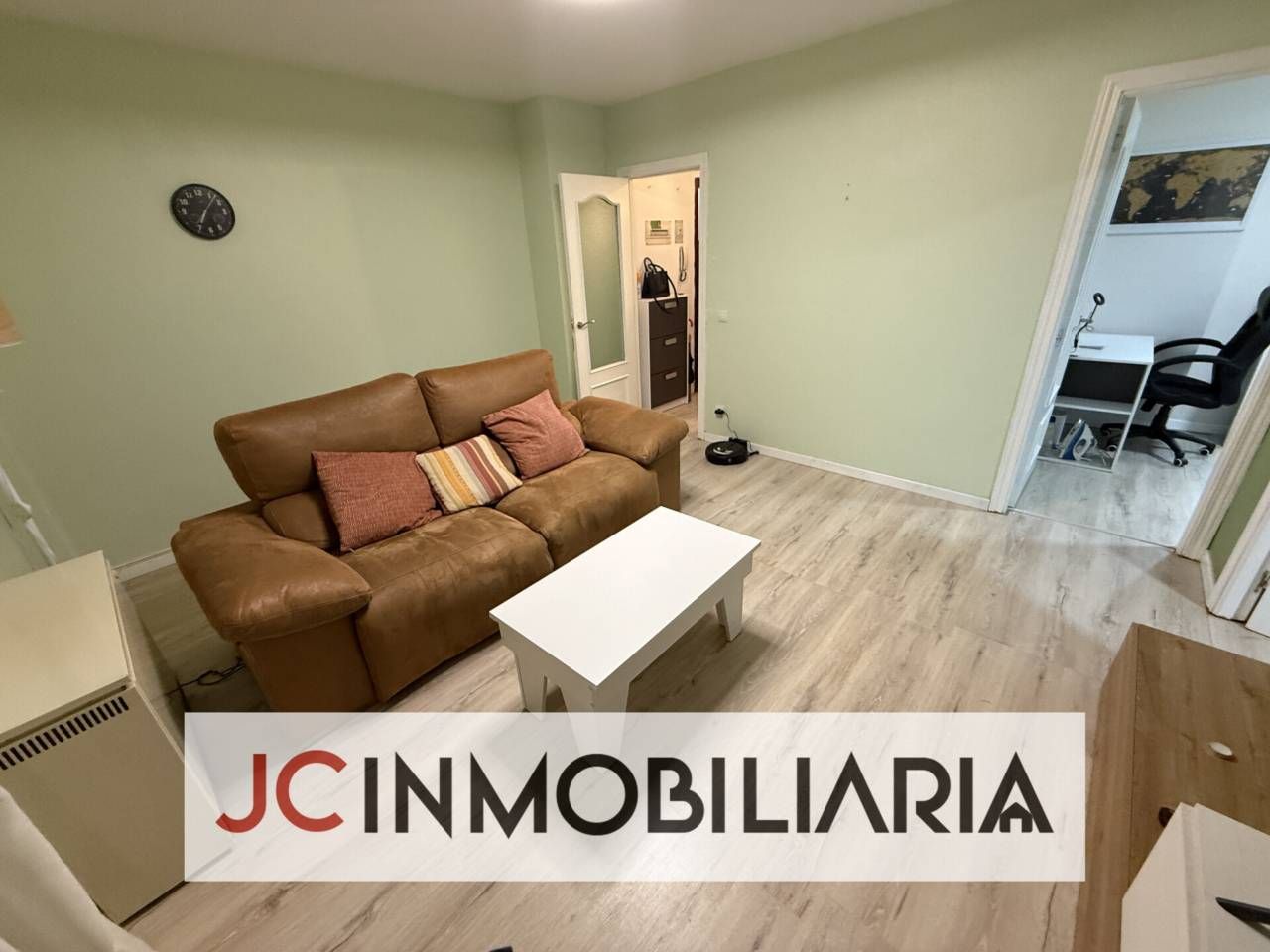 Sala d'estar de Pis en venda en Cabezón de Pisuerga amb Calefacció, Moblat i Balcó