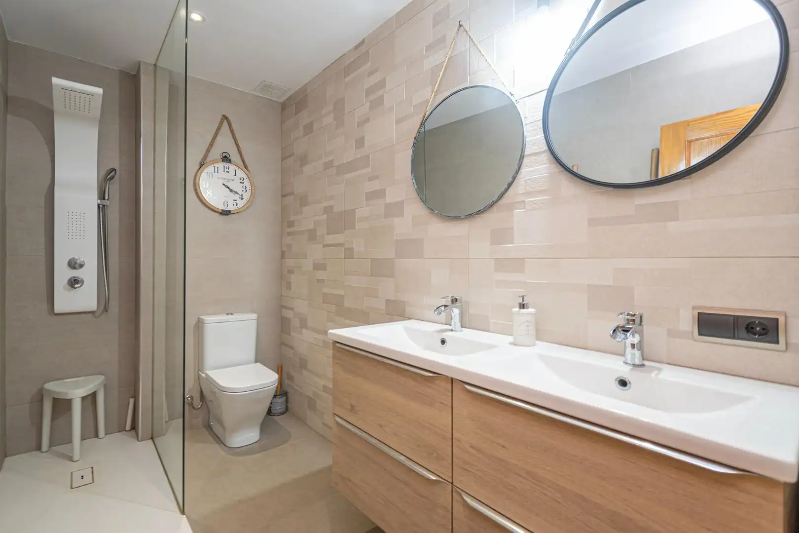 Bathroom of Buildings for sale in  Palma de Mallorca