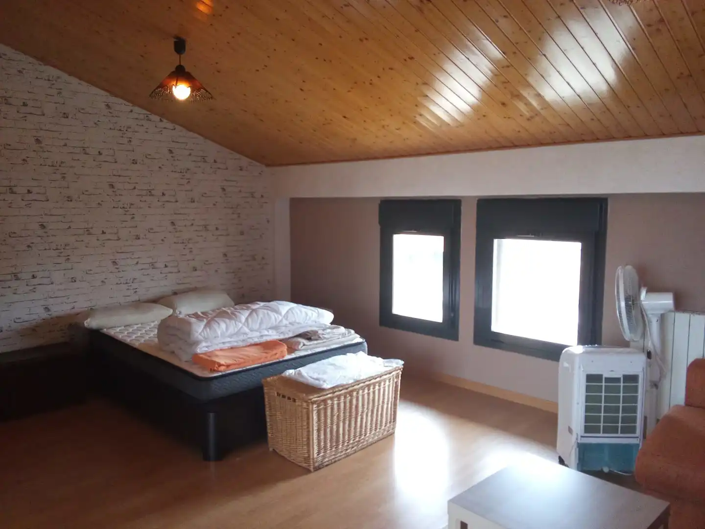 Schlafzimmer von Einfamilien-Reihenhaus zur Miete in Utebo mit Terrasse, Schwimmbad und Möbliert