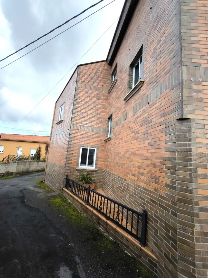 Exterior view of Houses for sale in Vilagarcía de Arousa  with Heating, Terrace and Storage room