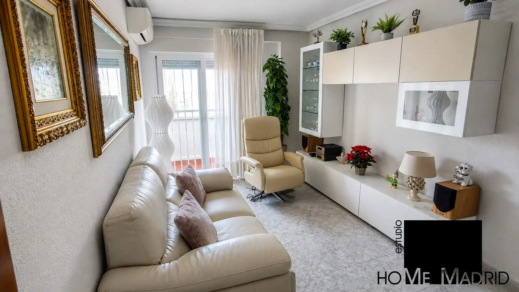 Sala d'estar de Pis en venda en Madrid amb Aire condicionat, Calefacció i Terrassa