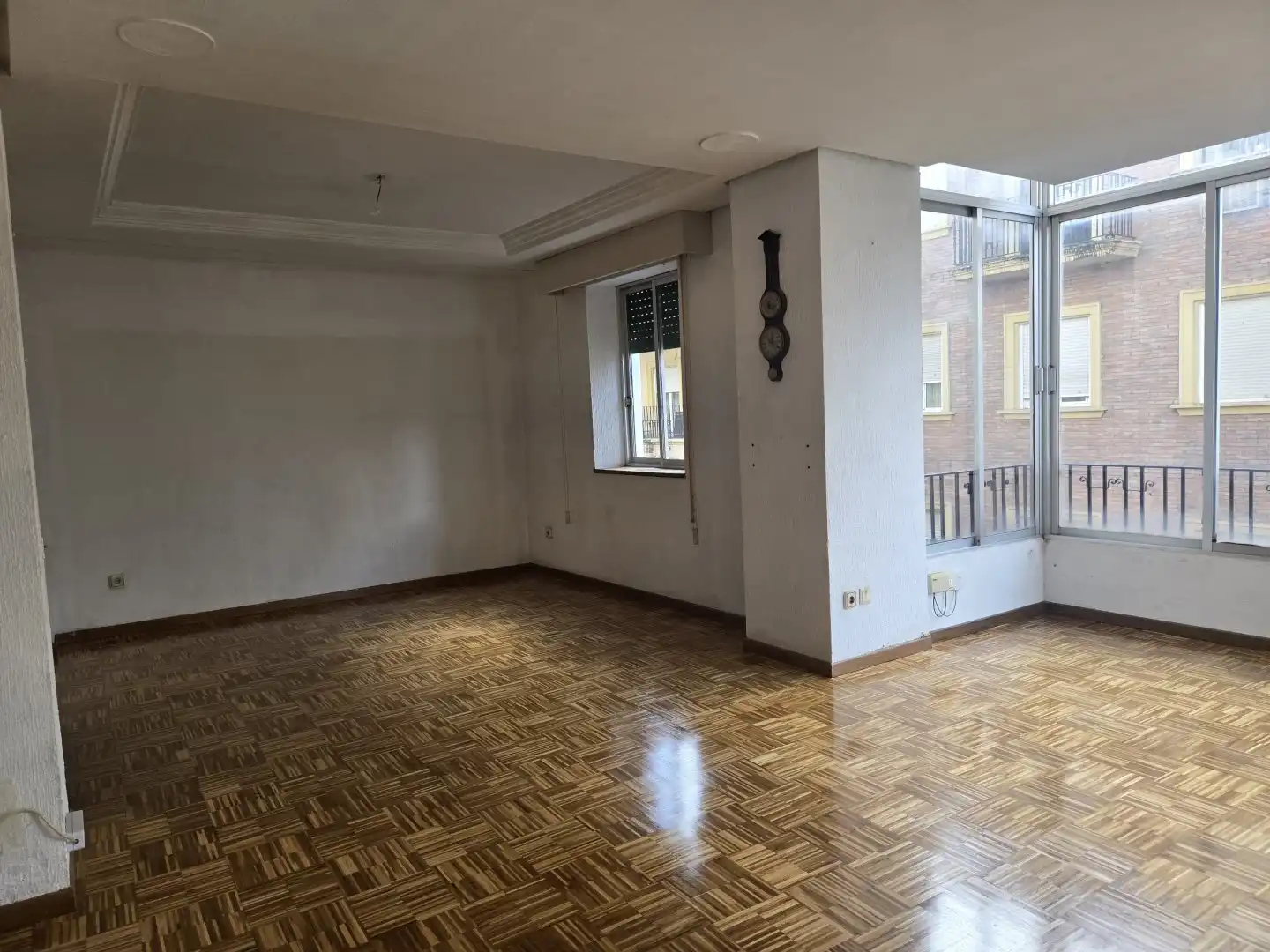 Sala de estar de Piso en venta en  Sevilla Capital con Aire acondicionado, Calefacción y Trastero