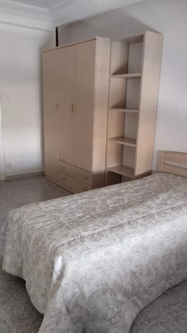 Bedroom of Flat for rent in Zaragoza  with Heating, Furnished and Oven