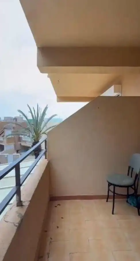 Terrasse von Wohnung zum Verkauf in Torrevieja mit Klimaanlage, Terrasse und Möbliert