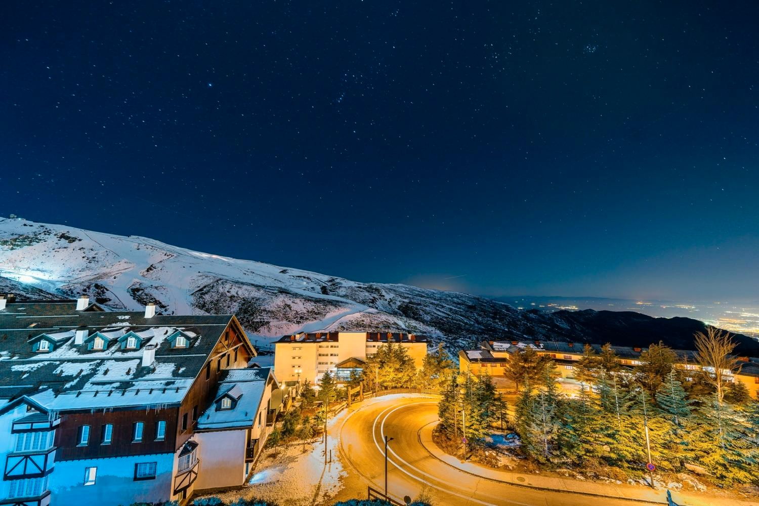 Vista exterior de Àtic en venda en Sierra Nevada amb Terrassa i Traster