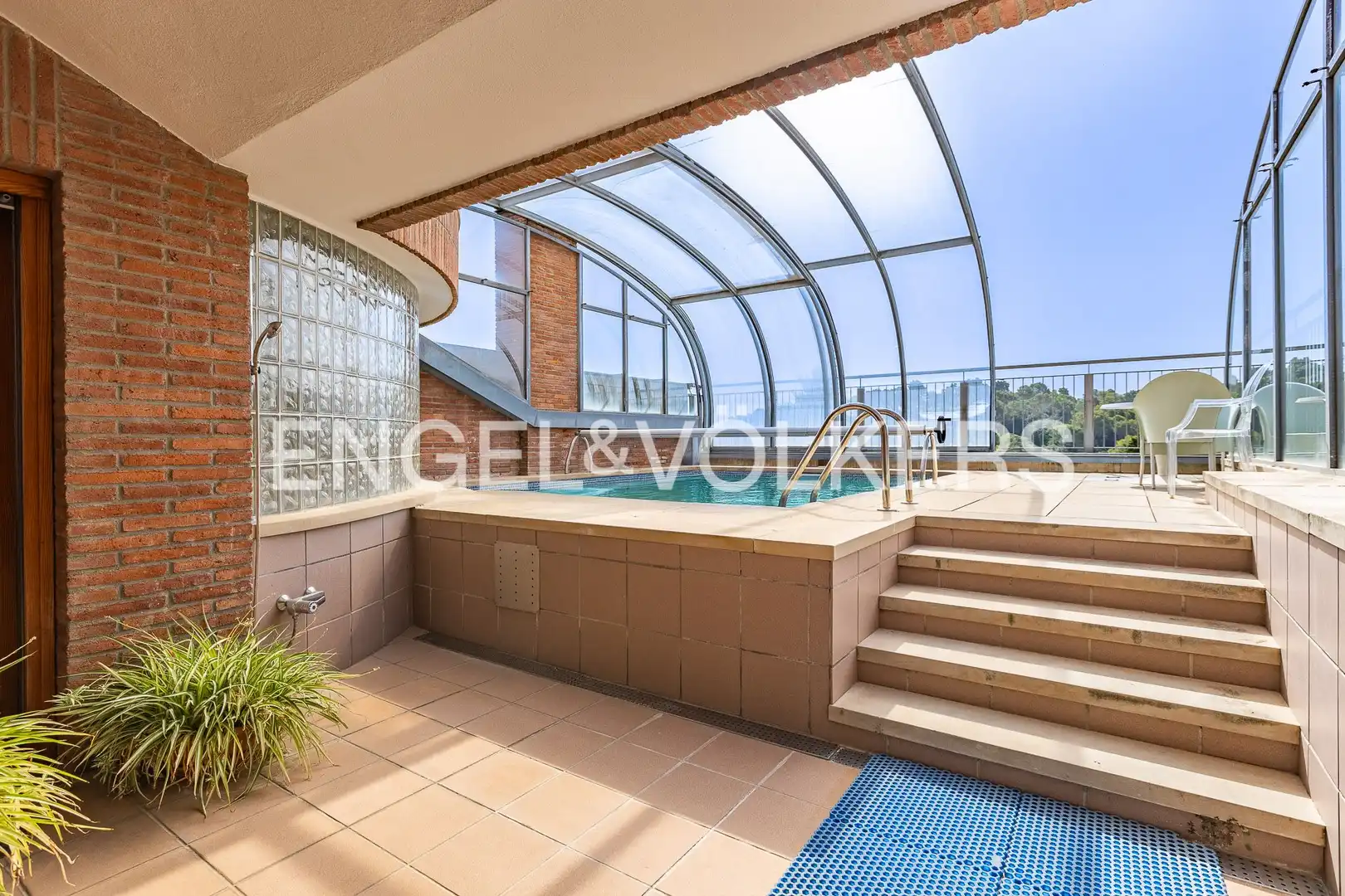 Piscina de Casa o chalet en venta en Sant Cugat del Vallès con Aire acondicionado, Calefacción y Jardín privado