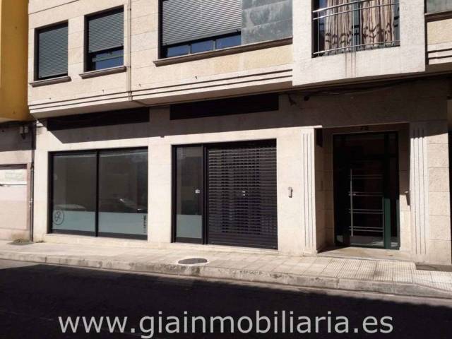 Local comercial en Venta en Calle Juan Bautista Andrade, 5 en O Burgo - Campus Universitario