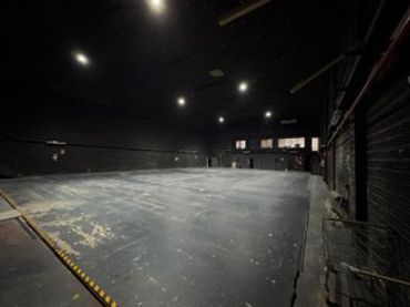 Nave industrial en alquiler en Urbanización Este - Montepríncipe
