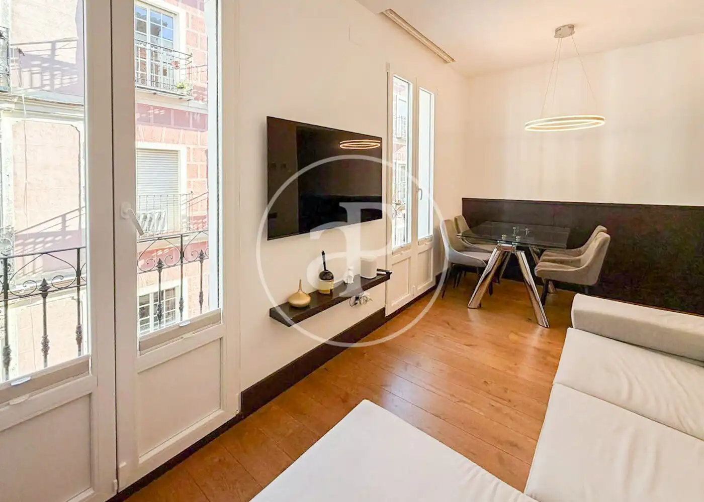 Sala d'estar de Pis en venda en Madrid amb Aire condicionat, Calefacció i Moblat