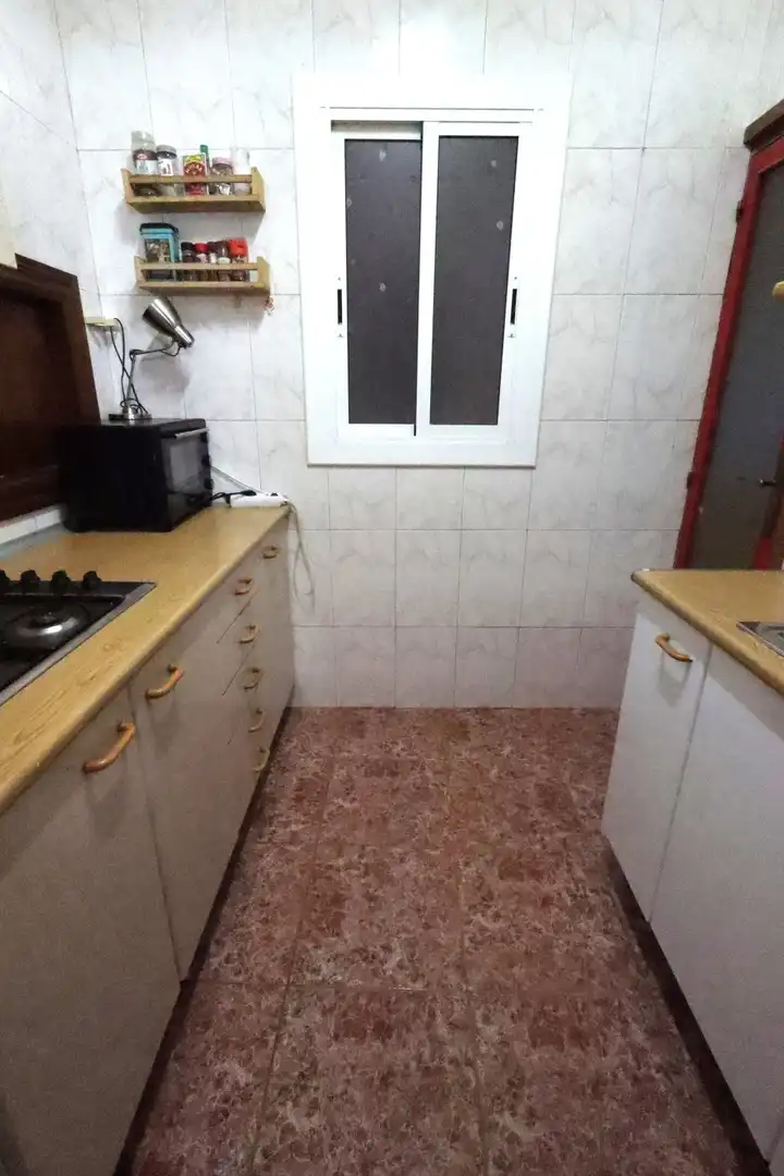 Cocina de Piso en venta en Barcelona con Balcón