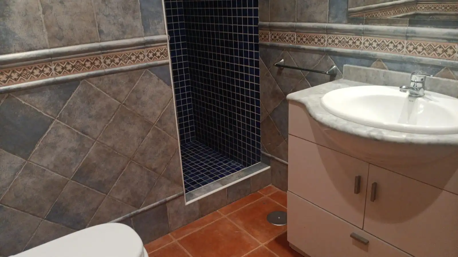 Baño de Piso en venta en Molina de Segura con Trastero y Alarma