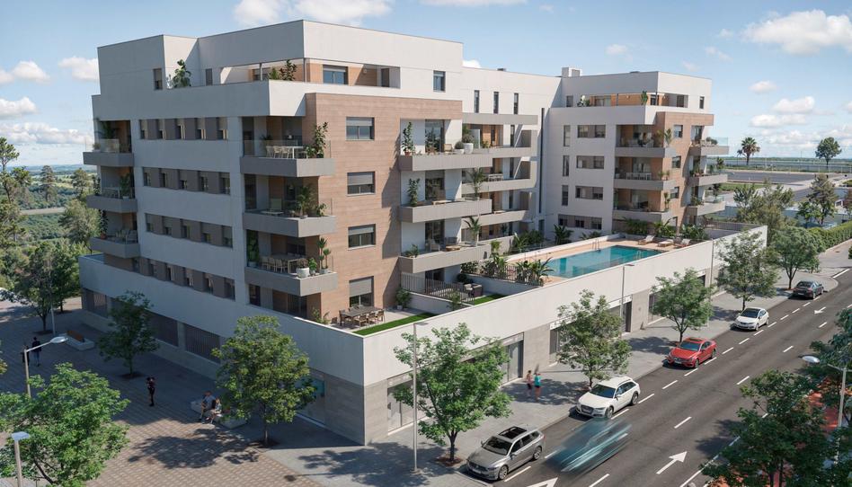Foto 1 de Piso en venta en R. Palmas Altas. Isla Natura, Palmas Altas, Sevilla