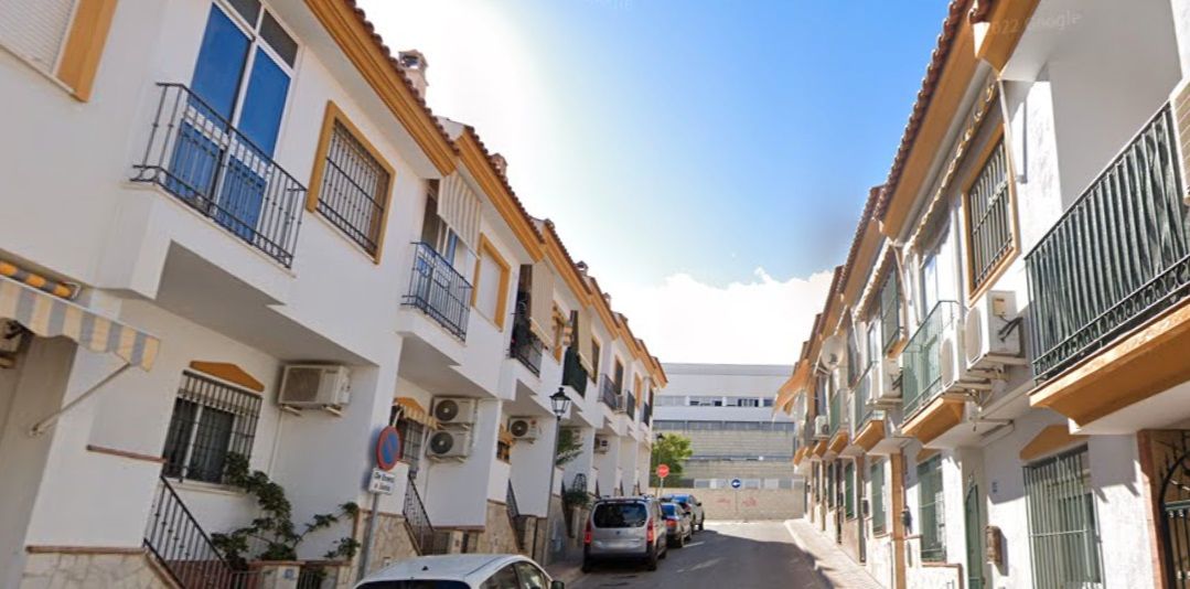 Exterior view of House or chalet for sale in Alhaurín de la Torre  with Terrace, Furnished and Balcony