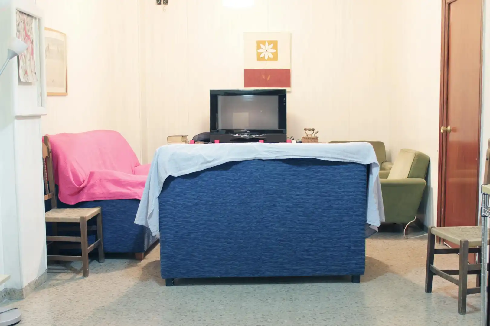 Wohnzimmer von Wohnung zur untervermieten in Sevilla mit Möbliert, Waschmaschine und Fernseher