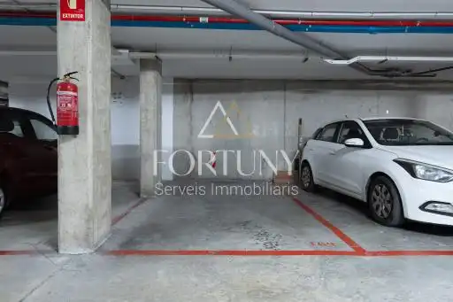 Parking of Flat for sale in Cambrils  with Air Conditioner and Swimming Pool
