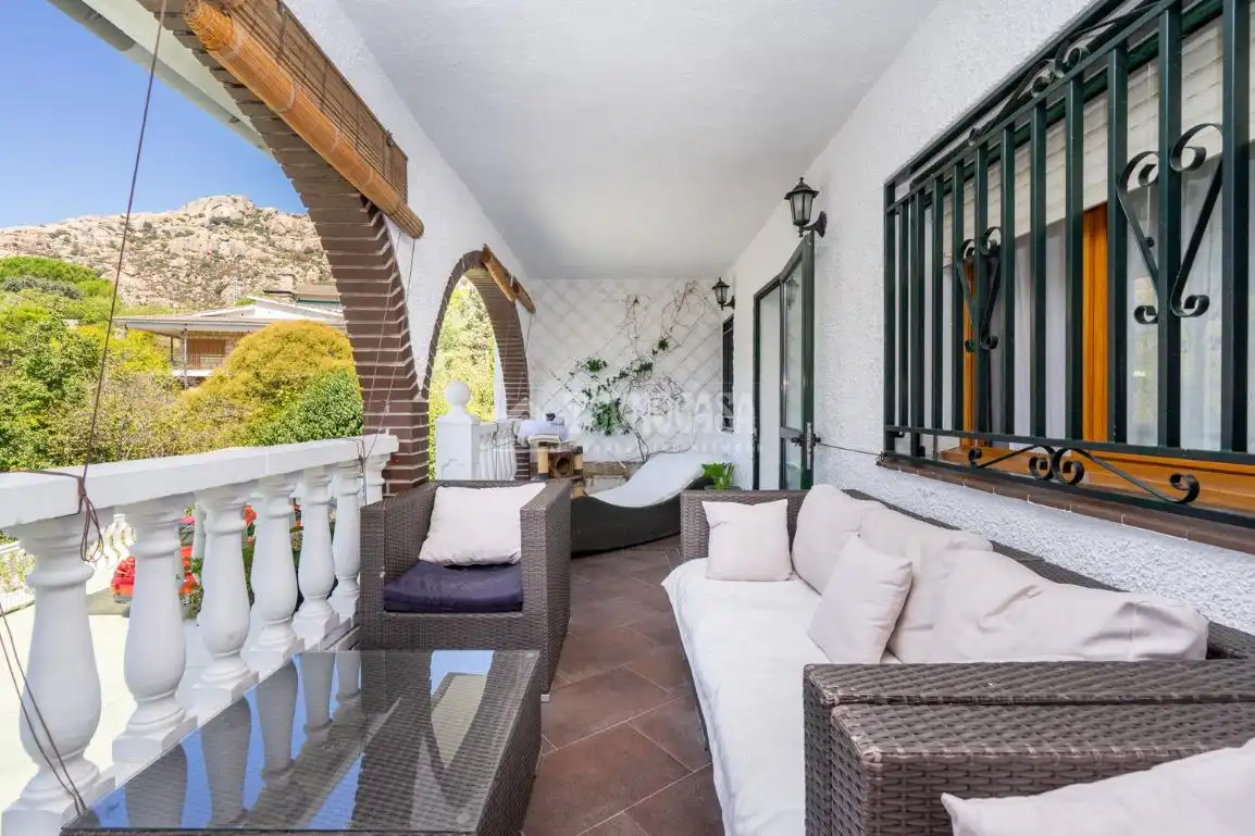 Terrace of Detached homes for sale in Manzanares El Real  with Heating, Private garden and Terrace