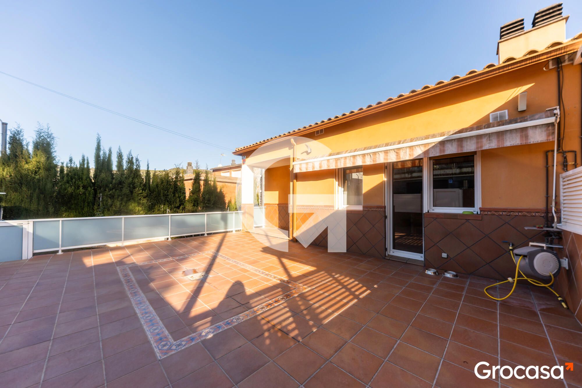 Terrassa de Casa adosada en venda en Torrelles de Llobregat amb Aire condicionat, Calefacció i Jardí privat
