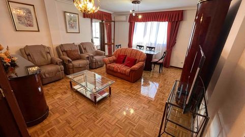 Foto 2 de Piso de alquiler en Hermanos Becerril, San Fernando - Carretera de Valencia, Cuenca Capital
