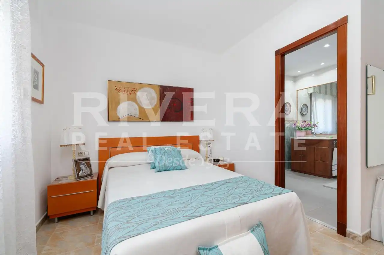 Habitación de Casa o chalet en venta en Vigo  con Calefacción, Jardín privado y Parquet