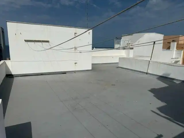 Vista exterior de Pis en venda en Cádiz amb Calefacció i Moblat