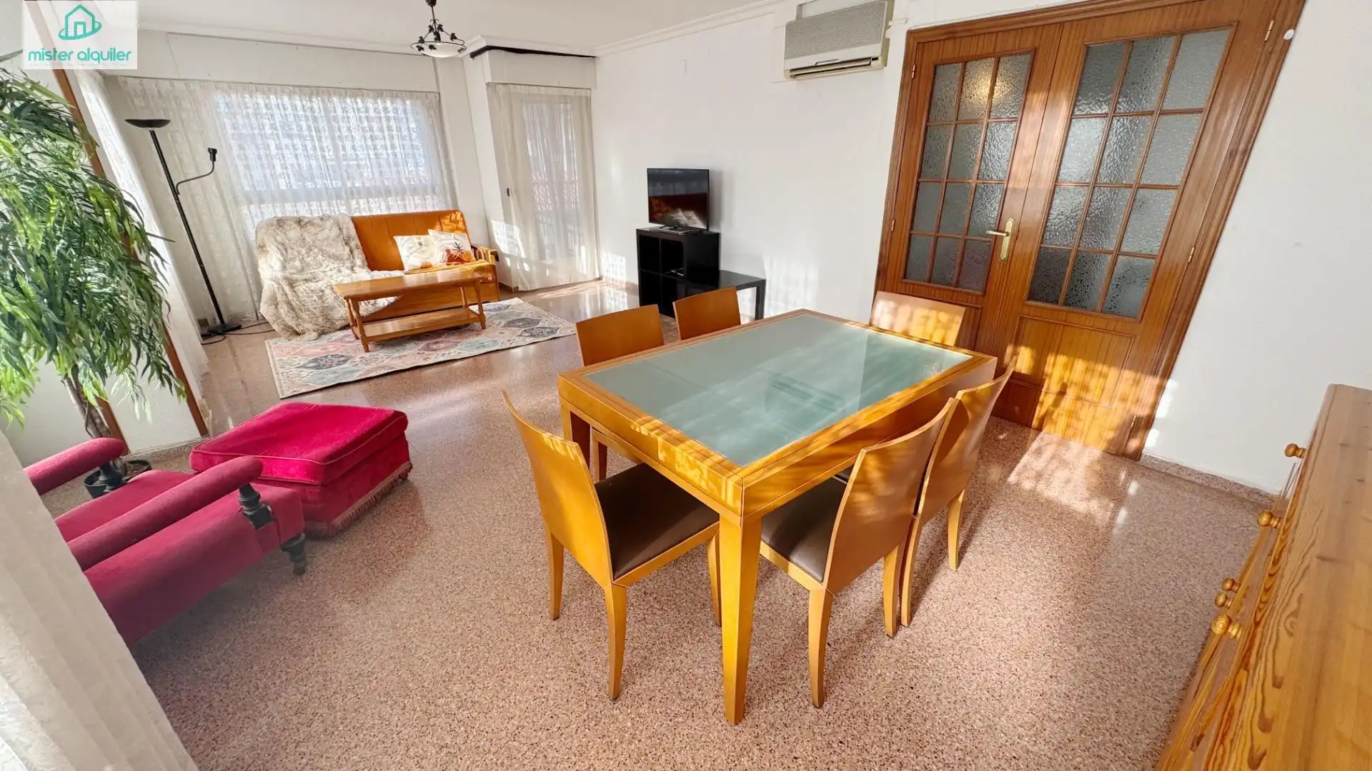 Menjador de Apartament en venda en San Vicente del Raspeig / Sant Vicent del Raspeig amb Aire condicionat, Calefacció i Terrassa