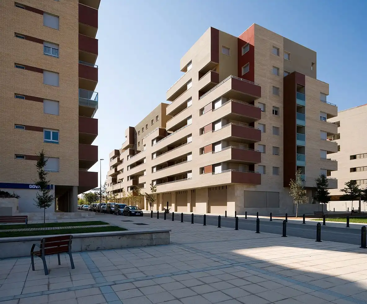 Motorradstellplatz mit Aufzug zum Verkauf in Carrer de Jaume Munmany 25, imagen 2