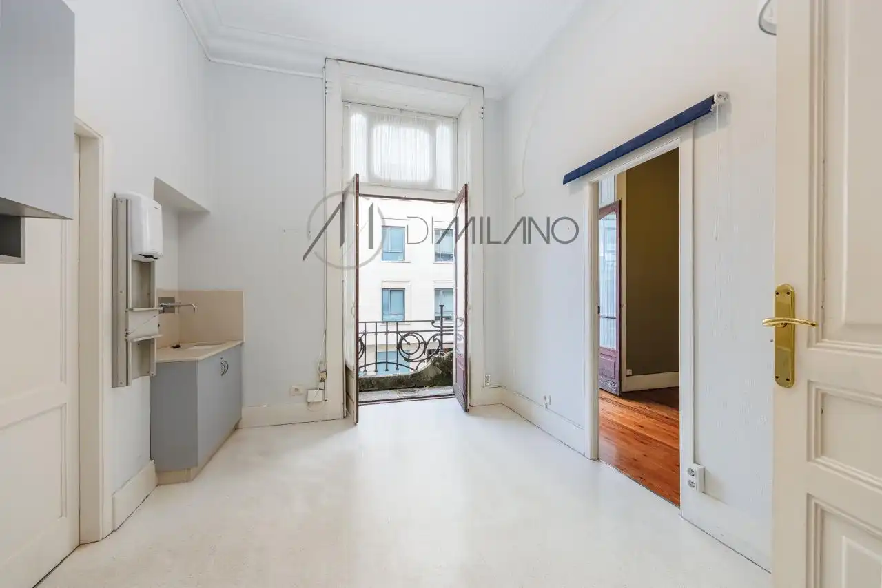 Flat with lift for sale in Montero Ríos, imagen 30