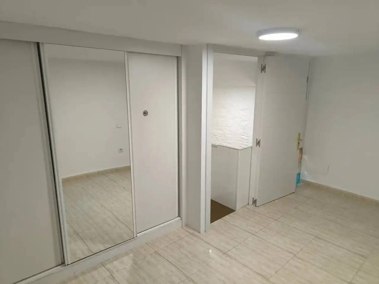 Maisonette zum Verkauf in Barcelona mit Parkett